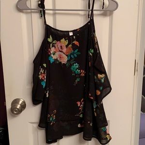 Butterfly sleeve, black, floral top